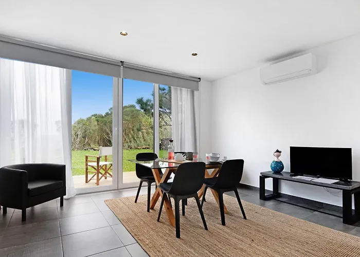 Rocha Do Mar 1 * Biscoitos (Terceira)